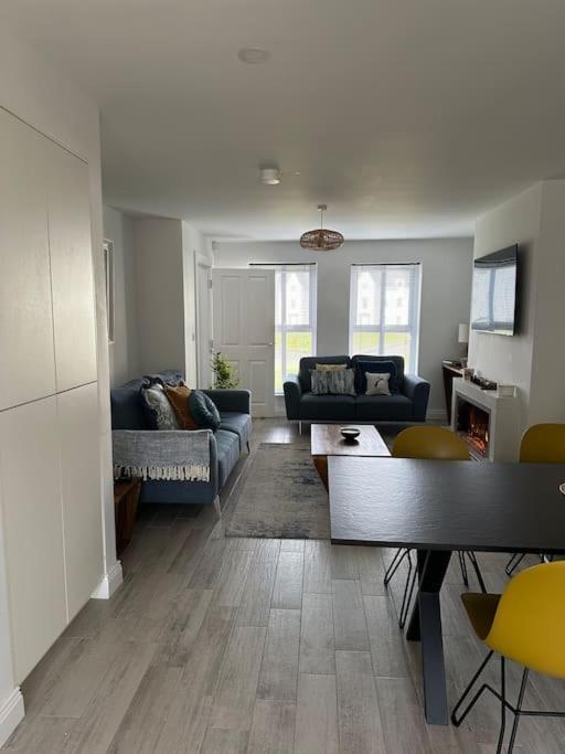 Coastal Haven 5 Bed Gem In Center Portrush