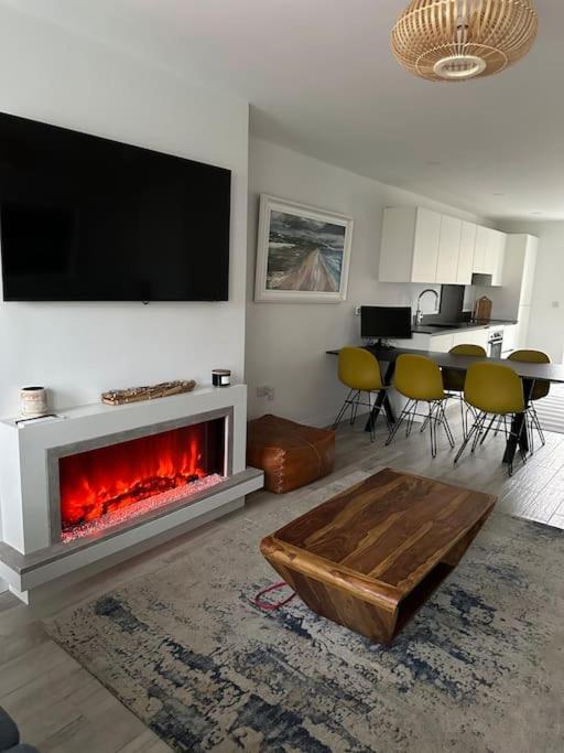 Coastal Haven 5 Bed Gem In Center Villa Portrush